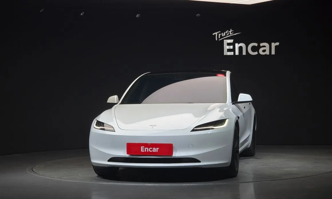 Tesla Model 3 — фото 3