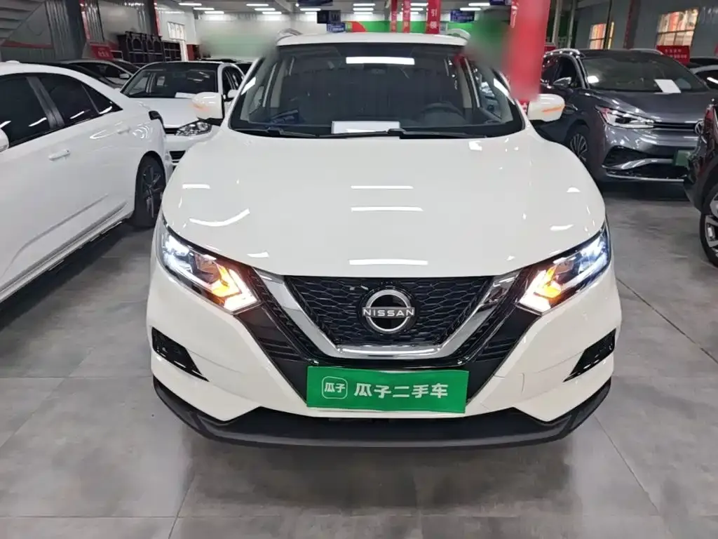 Nissan Qashqai — фото 8