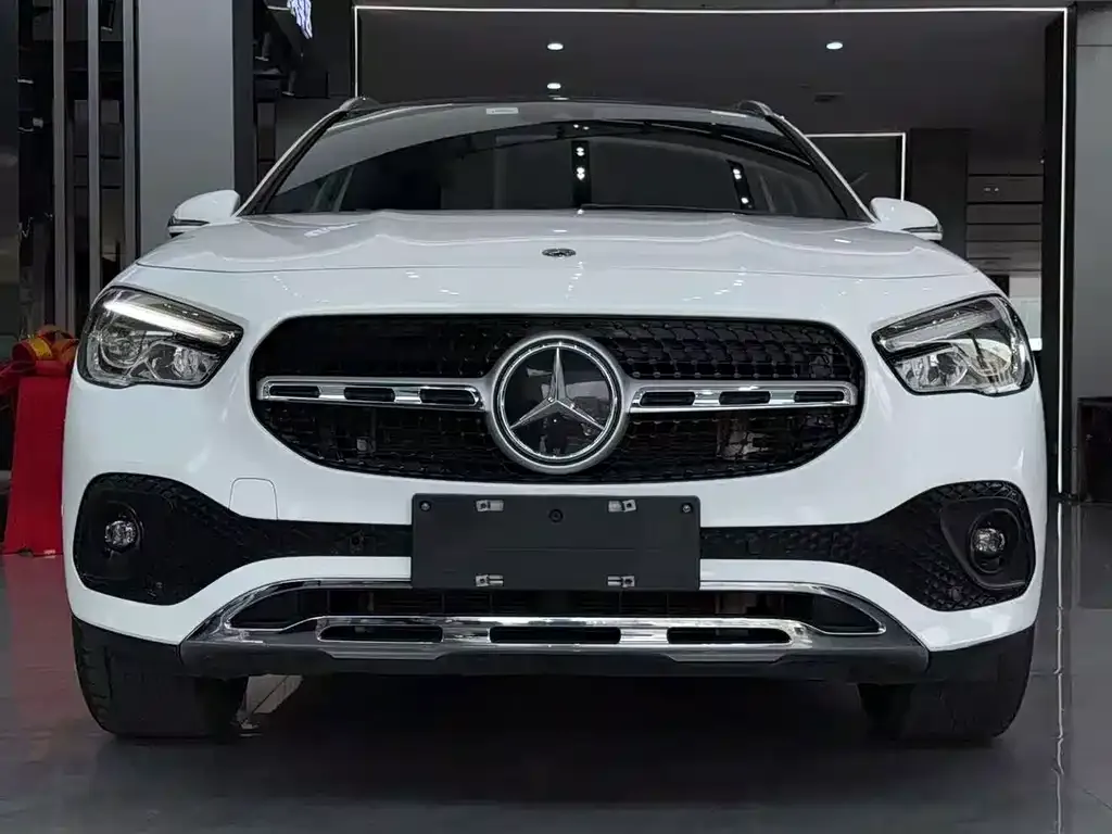 Mercedes-Benz GLA — фото 8