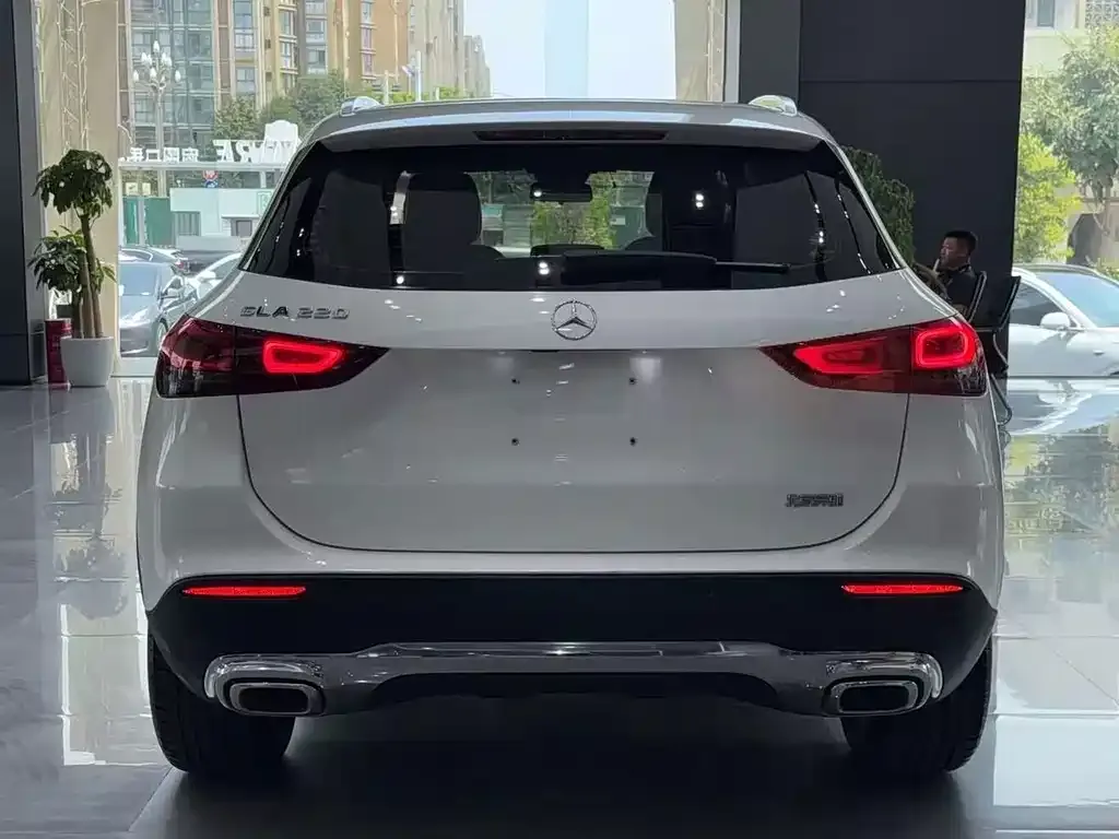 Mercedes-Benz GLA — фото 2