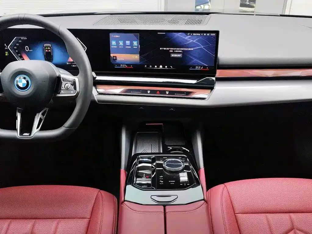 BMW i5 — фото 7