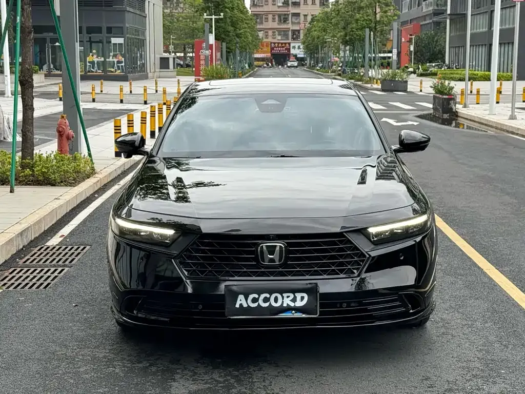 Honda Accord — фото 5