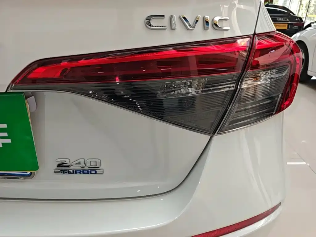 Honda Civic — фото 4