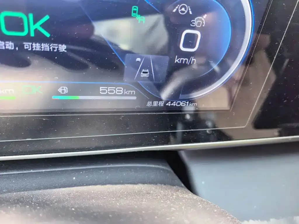 BYD Qin L — фото 10