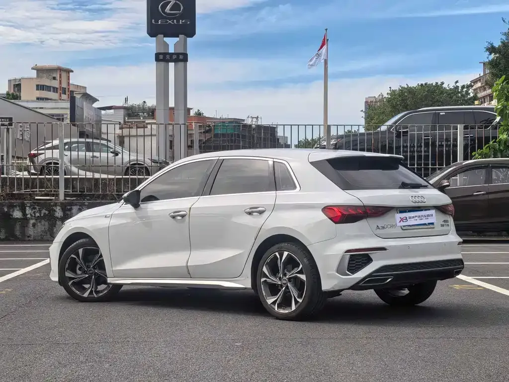 Audi A3 — фото 2