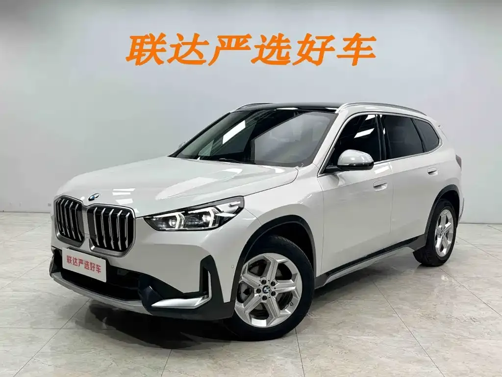 BMW X1 — фото 1