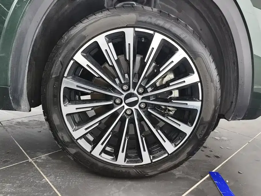 Geely Xingyue L — фото 10