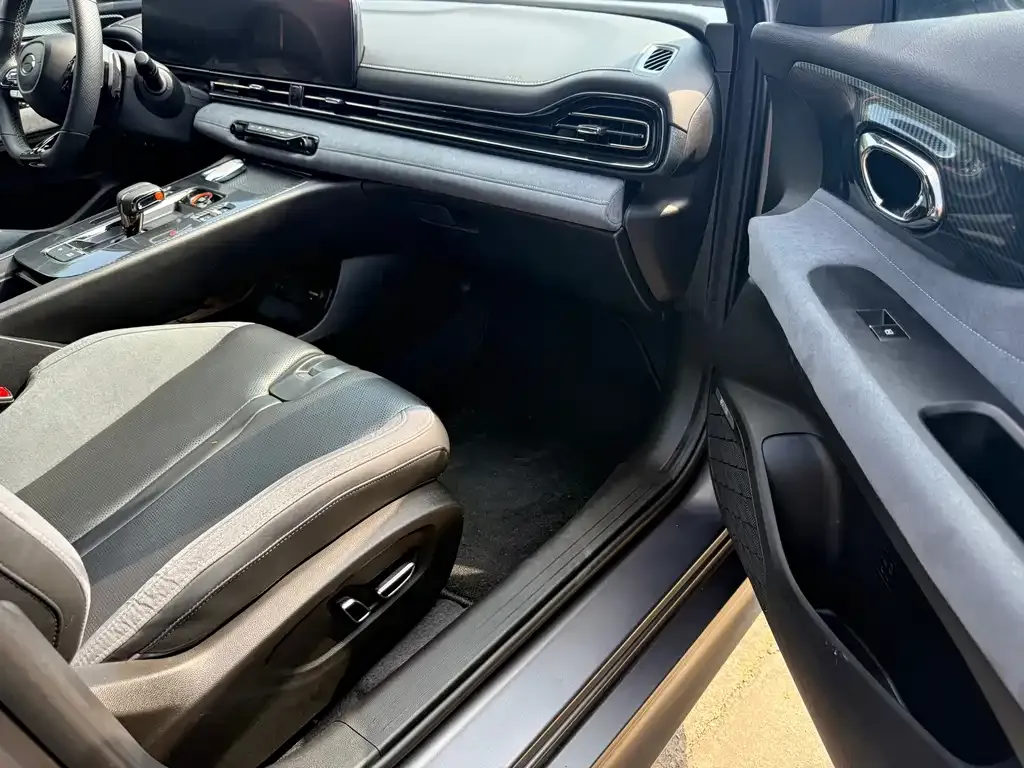 GAC Motor Shadow Leopard — фото 9