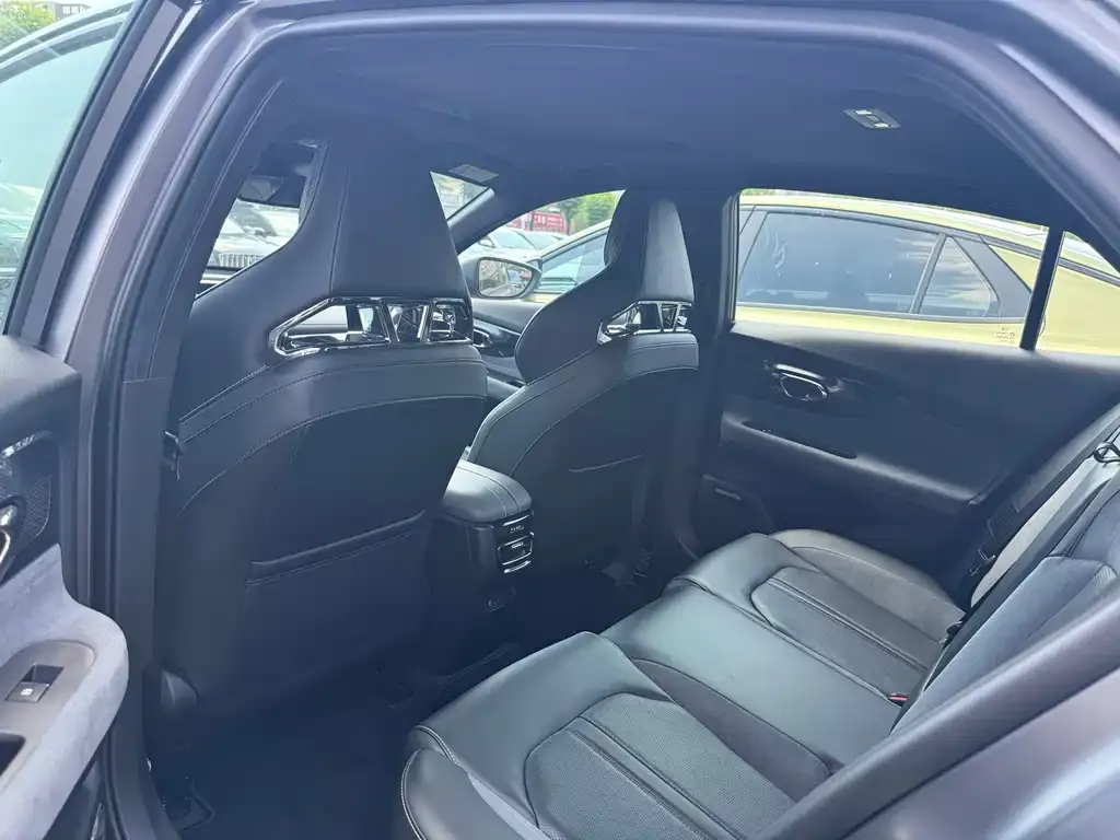 GAC Motor Shadow Leopard — фото 8