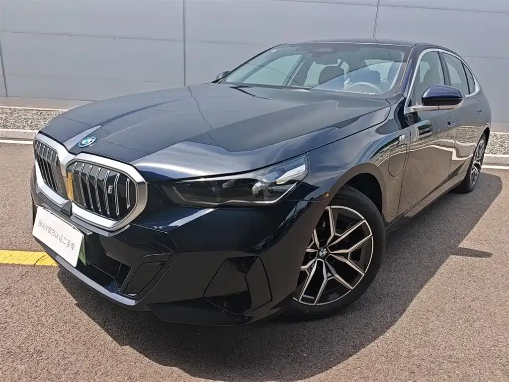 BMW i5 — фото 1