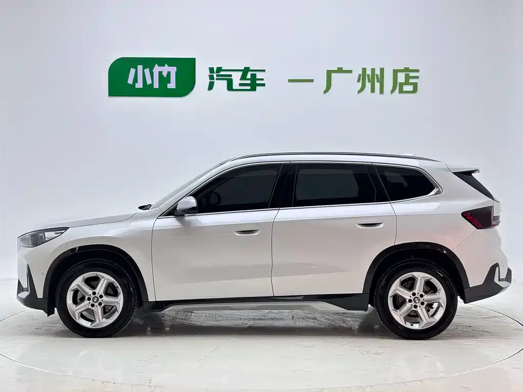 BMW X1 — фото 8