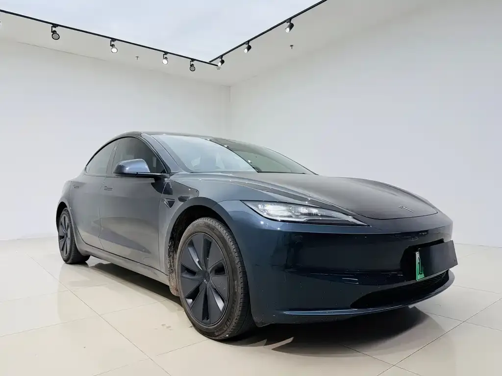 Tesla Model 3 — фото 5