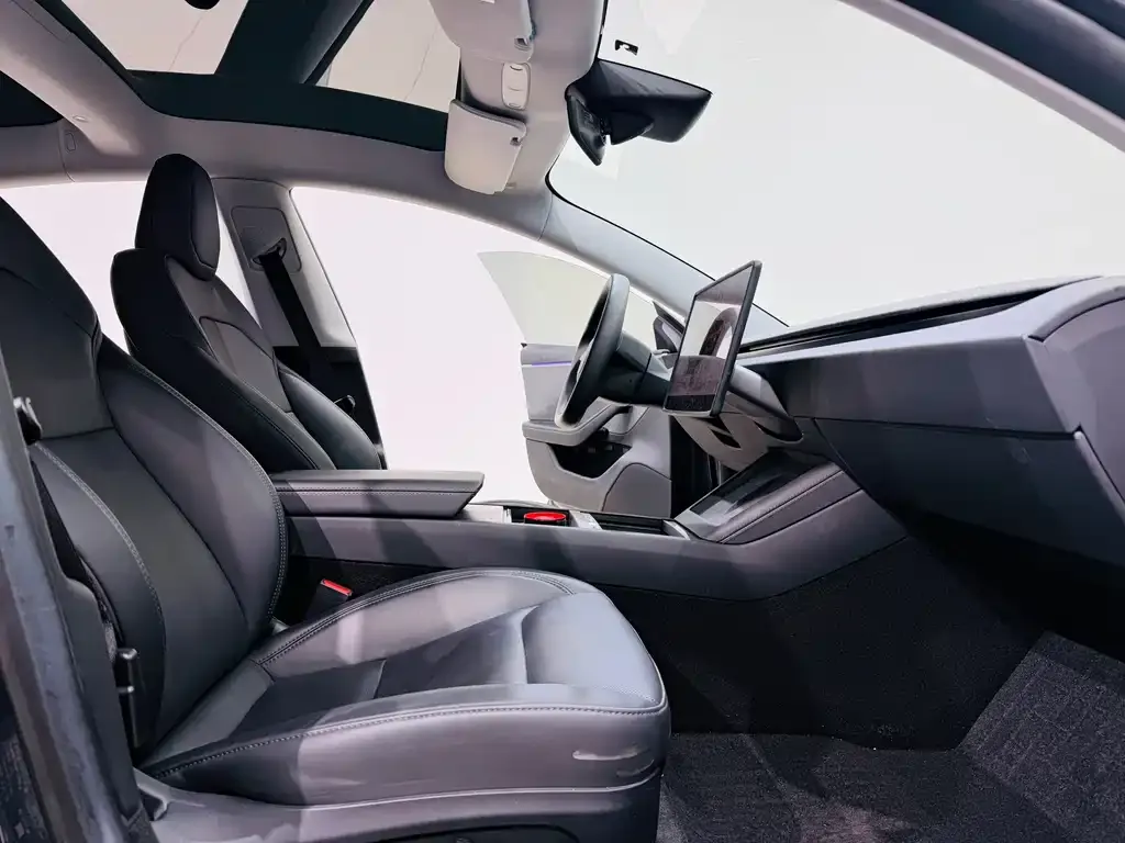 Tesla Model 3 — фото 9