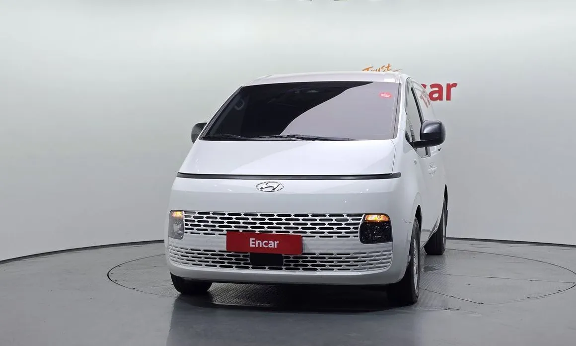 Hyundai Staria — фото 3