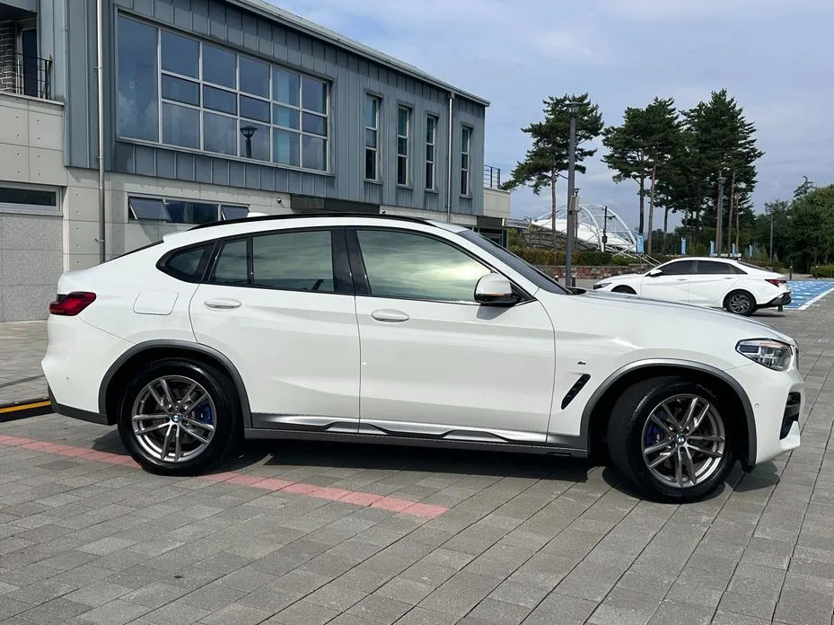 BMW X4 — фото 9