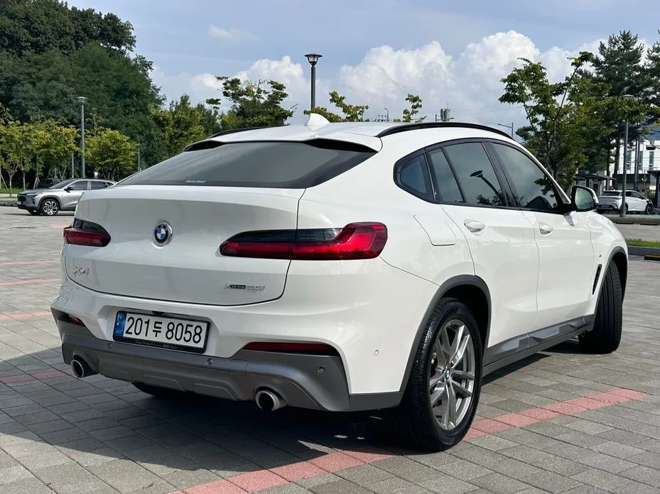 BMW X4 — фото 5