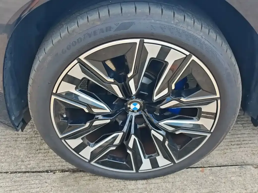 BMW X3 — фото 9