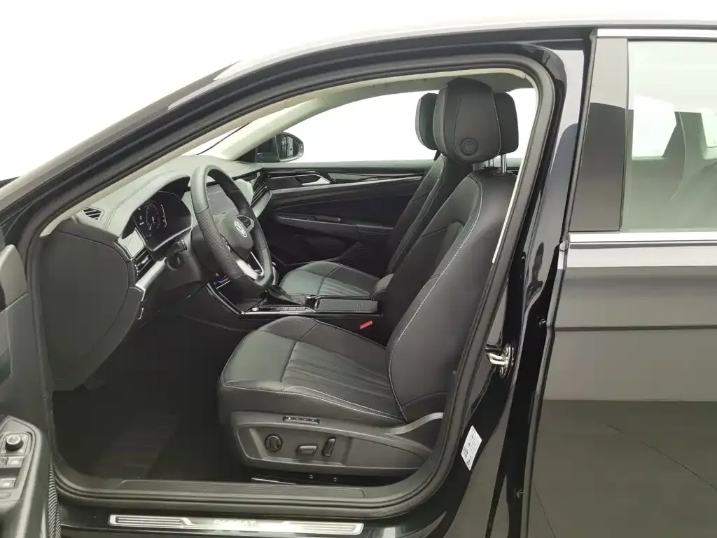 Volkswagen Passat — фото 8