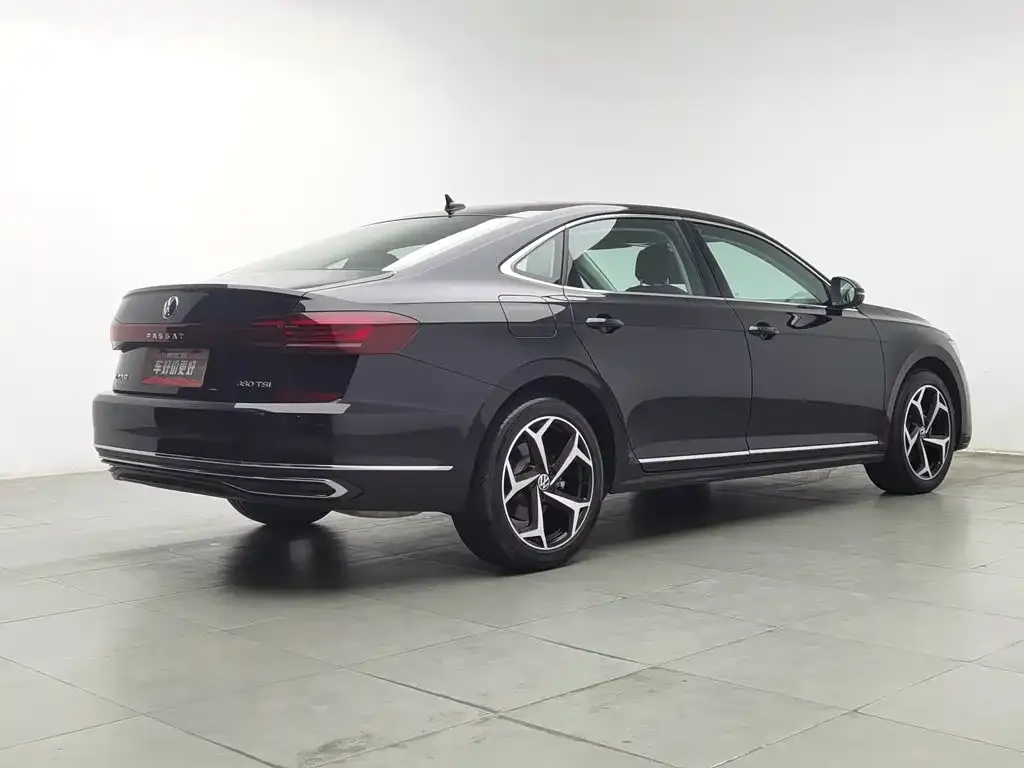 Volkswagen Passat — фото 3