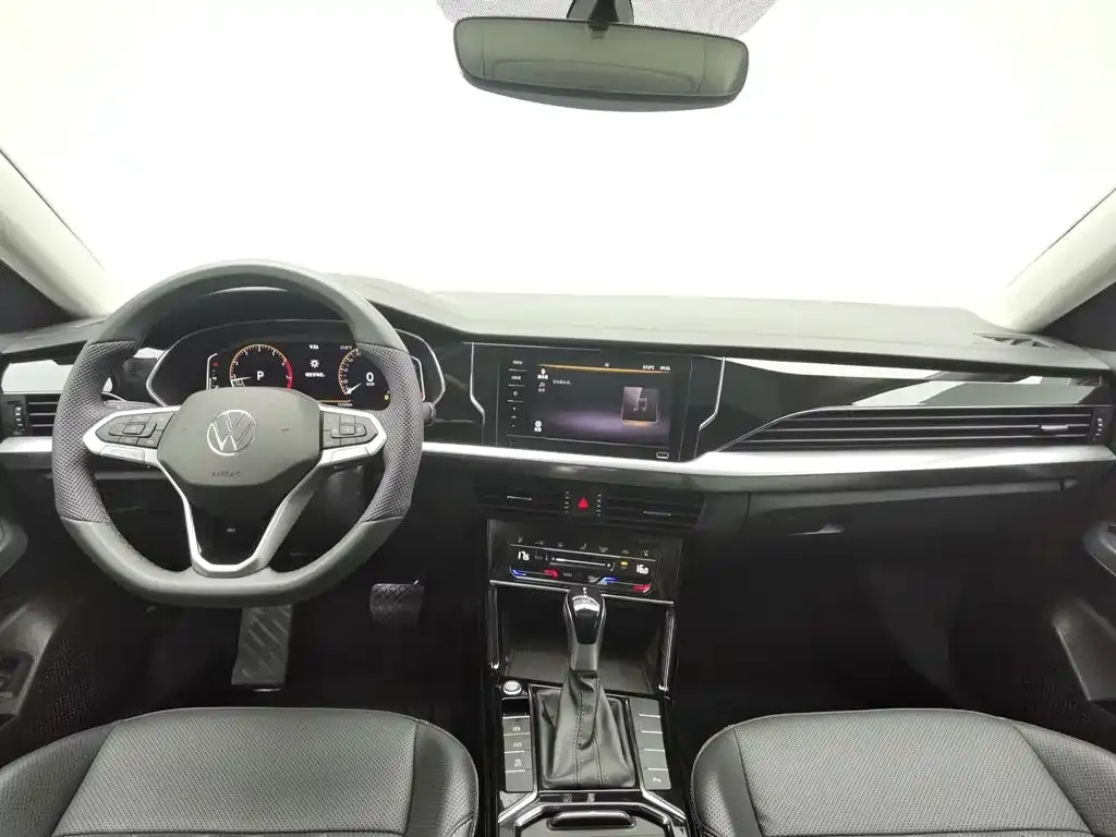 Volkswagen Passat — фото 7