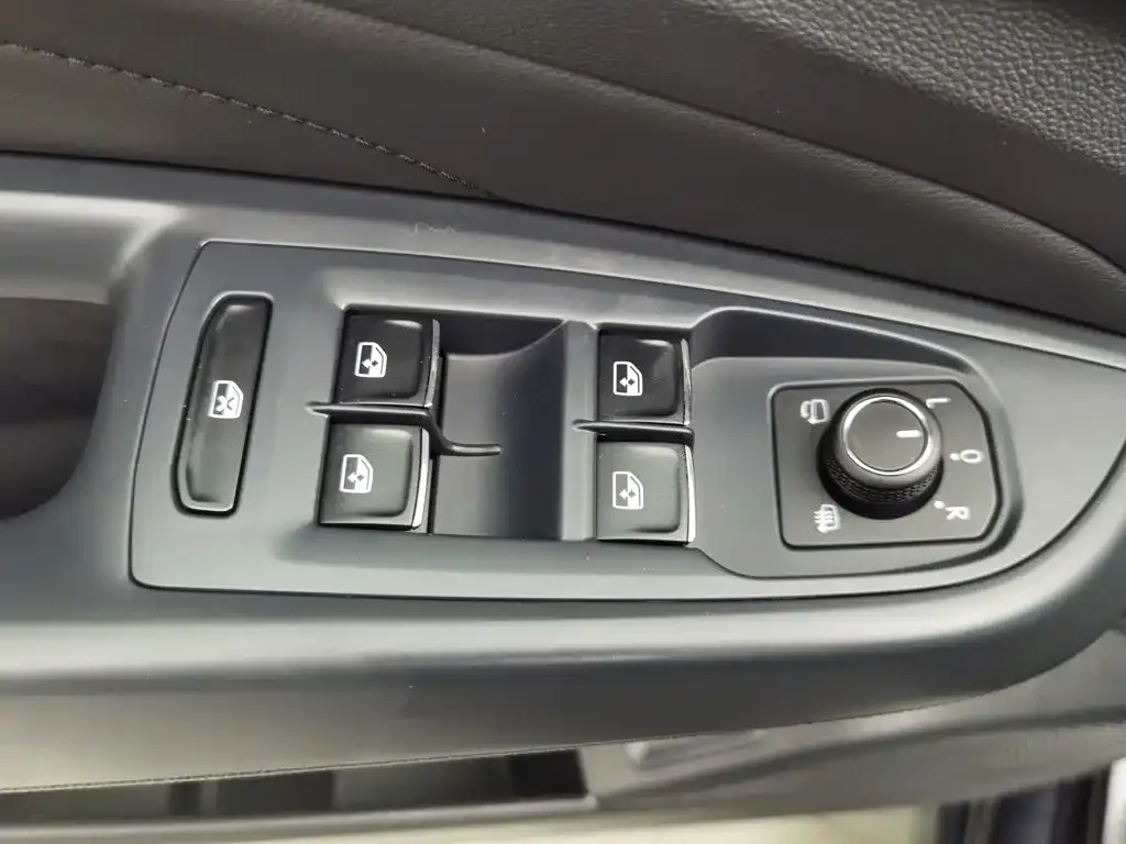 Volkswagen Passat — фото 5