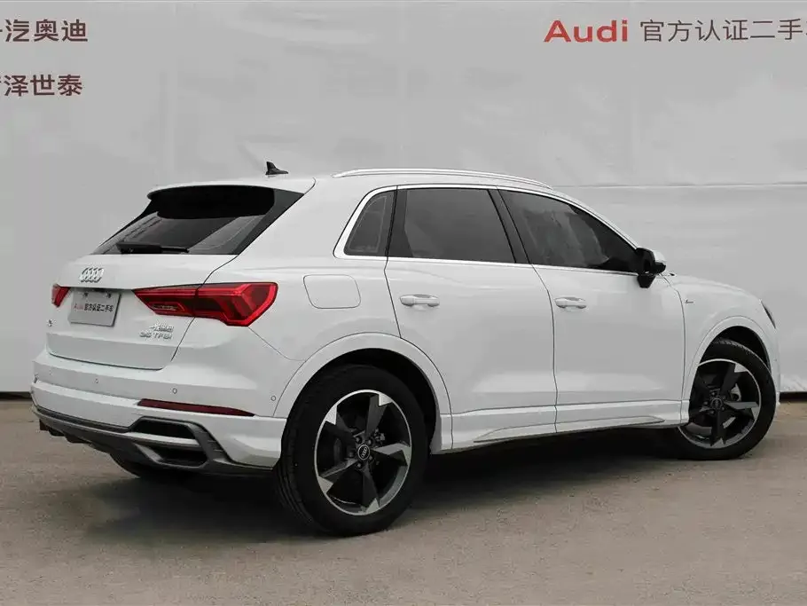 Audi Q3 — фото 8