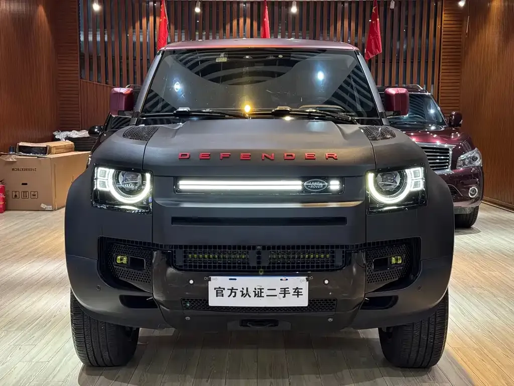 Land Rover Defender — фото 10