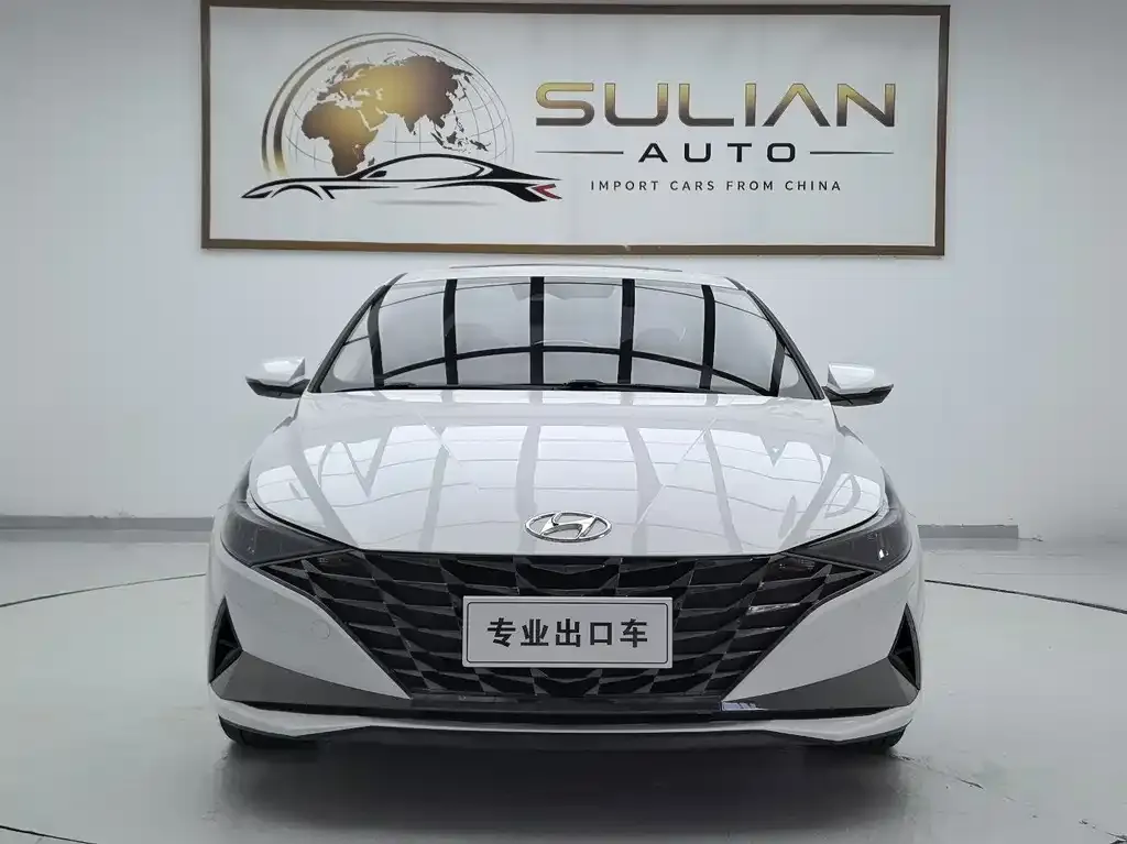 Hyundai Elantra — фото 4