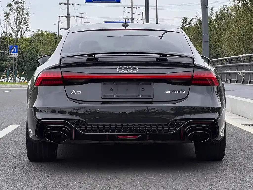Audi A7 — фото 4