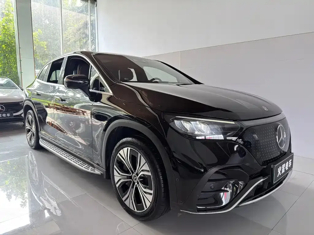 Mercedes-Benz EQE SUV — фото 2