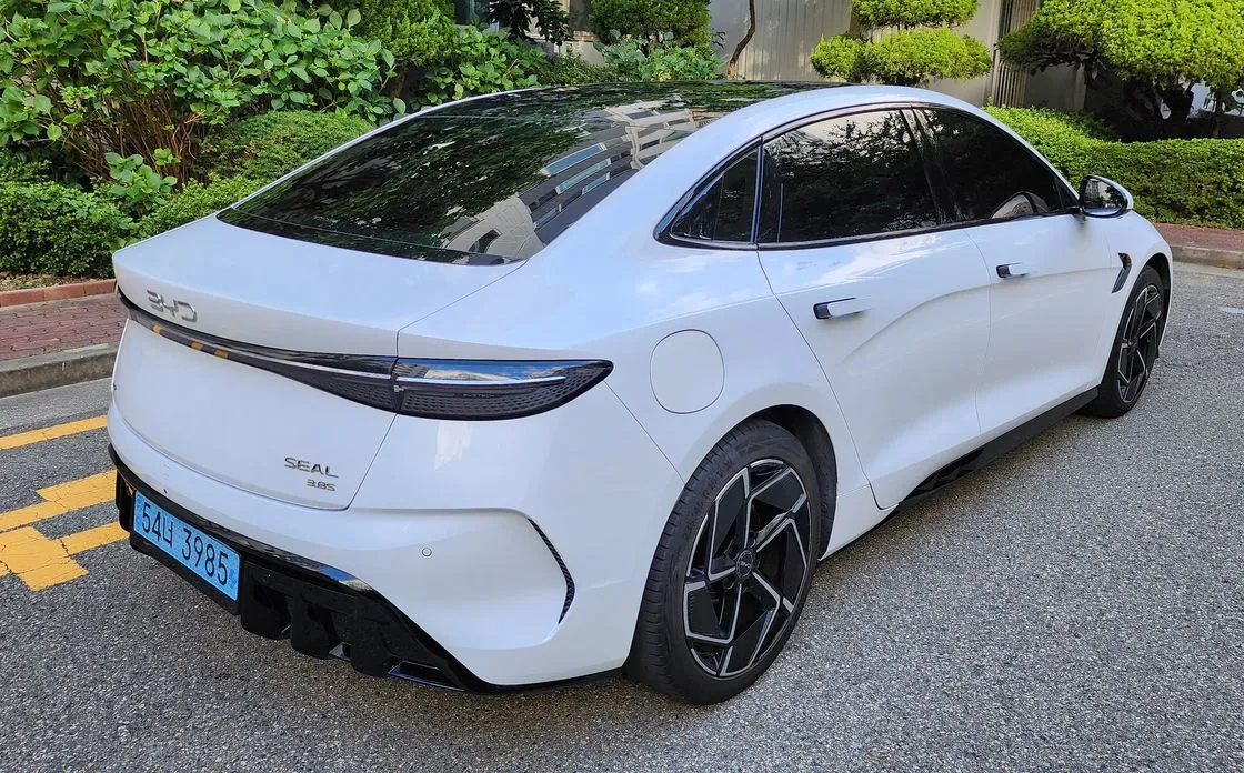 BYD Seal — фото 7