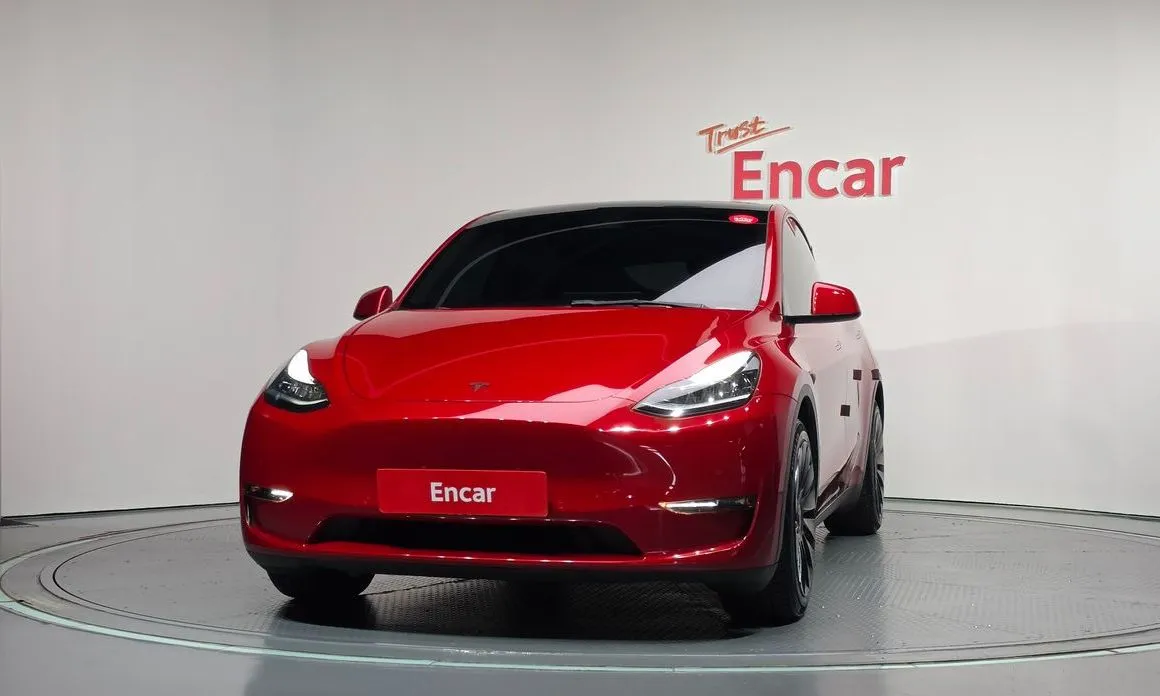 Tesla Model Y — фото 5