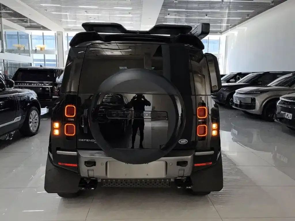 Land Rover Defender — фото 5