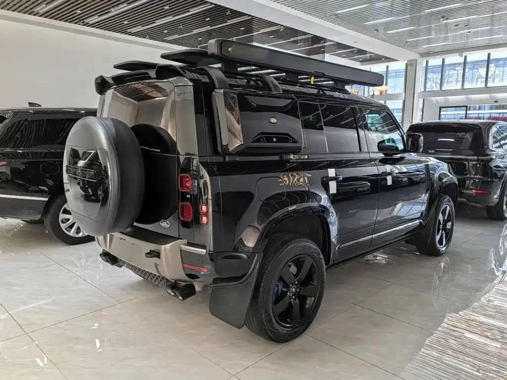 Land Rover Defender — фото 7