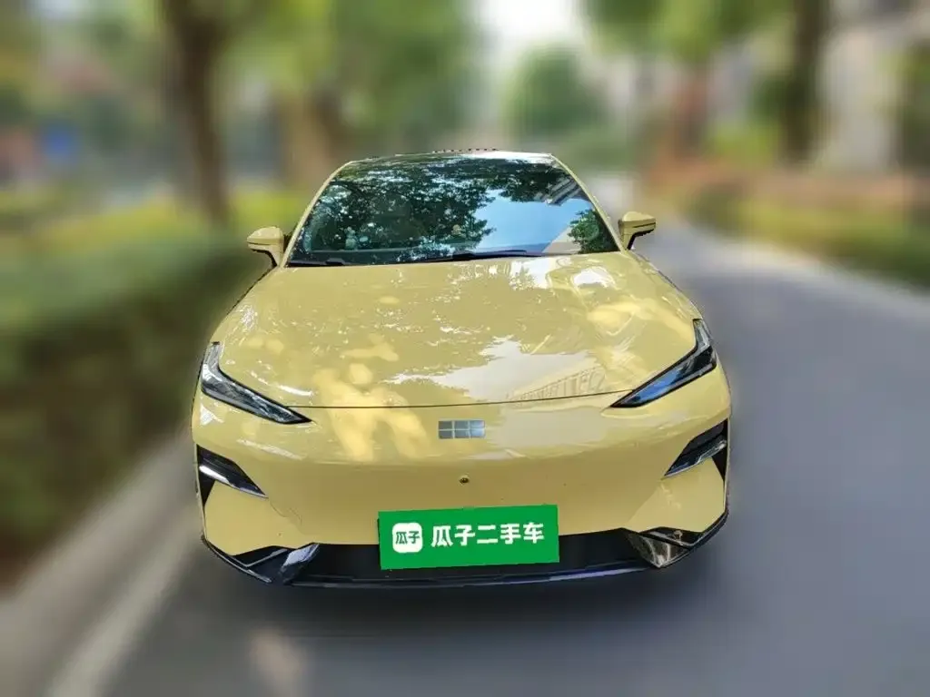 Geely Galaxy E8 — фото 2