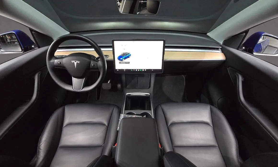 Tesla Model Y — фото 3
