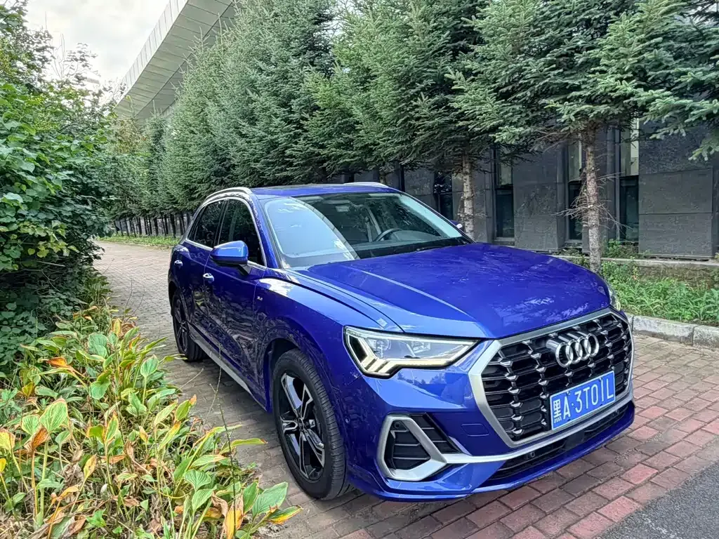 Audi Q3 — фото 8