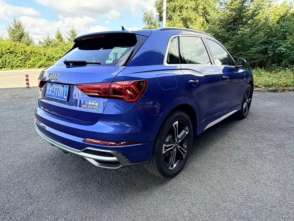 Audi Q3 — фото 10