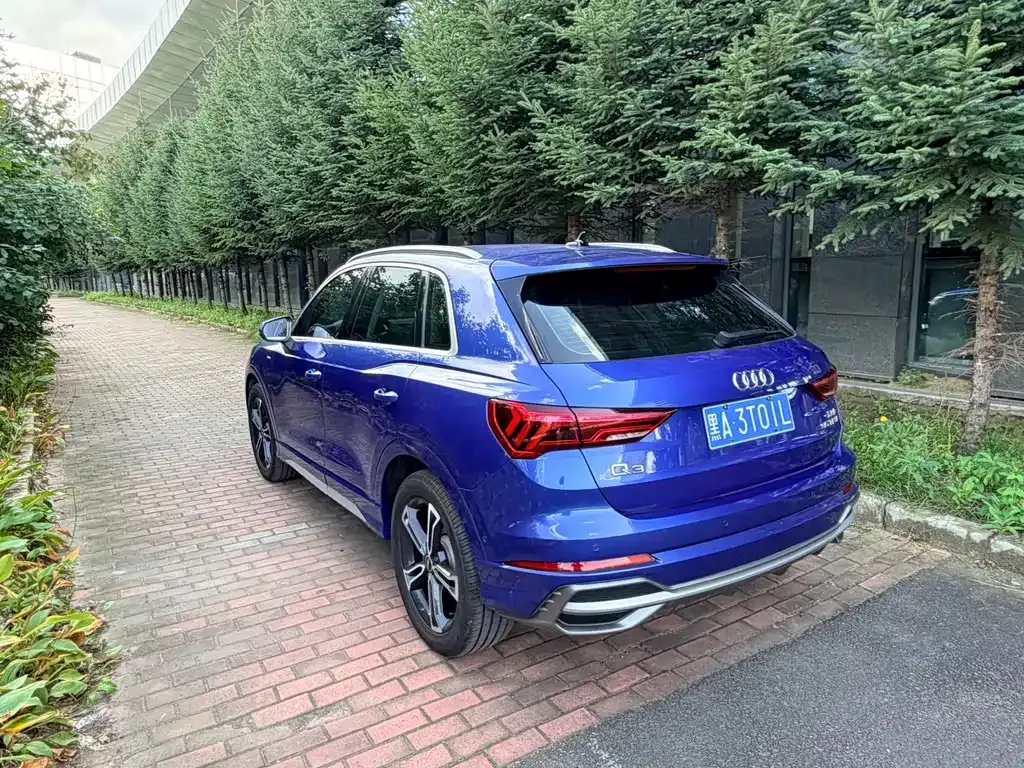 Audi Q3 — фото 9