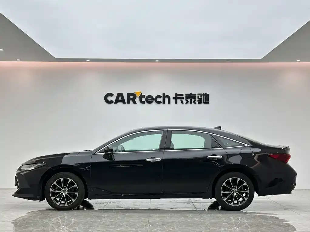 Toyota Avalon — фото 4