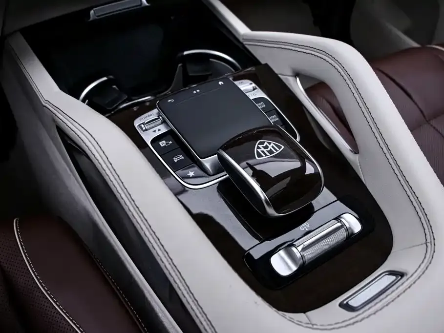 Mercedes-Benz GLS — фото 10