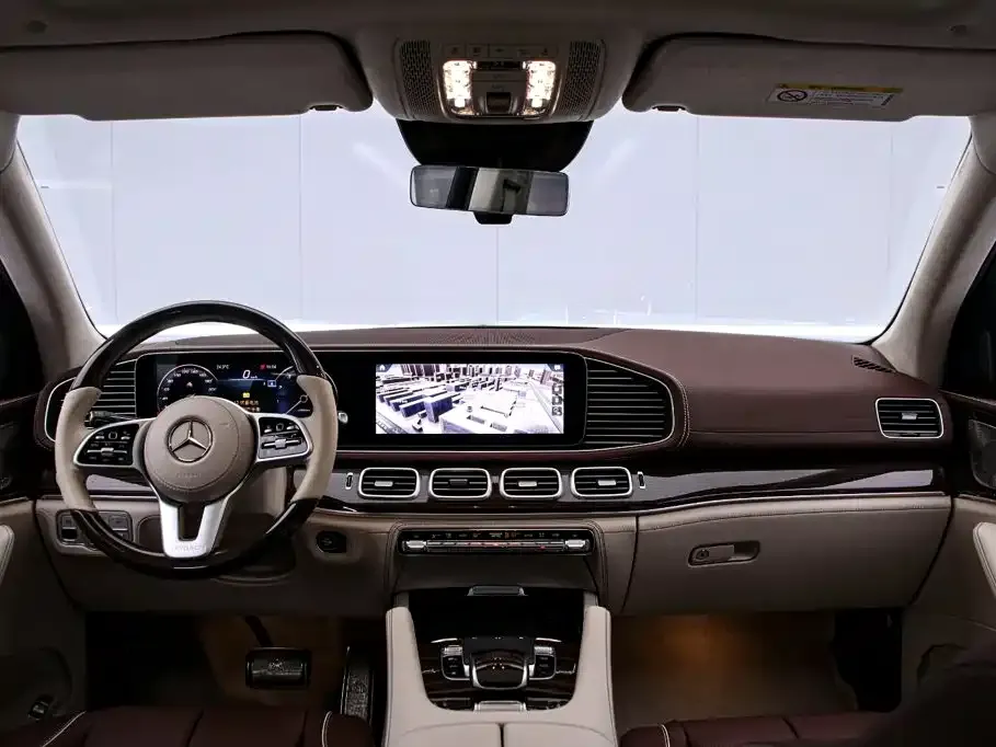 Mercedes-Benz GLS — фото 6