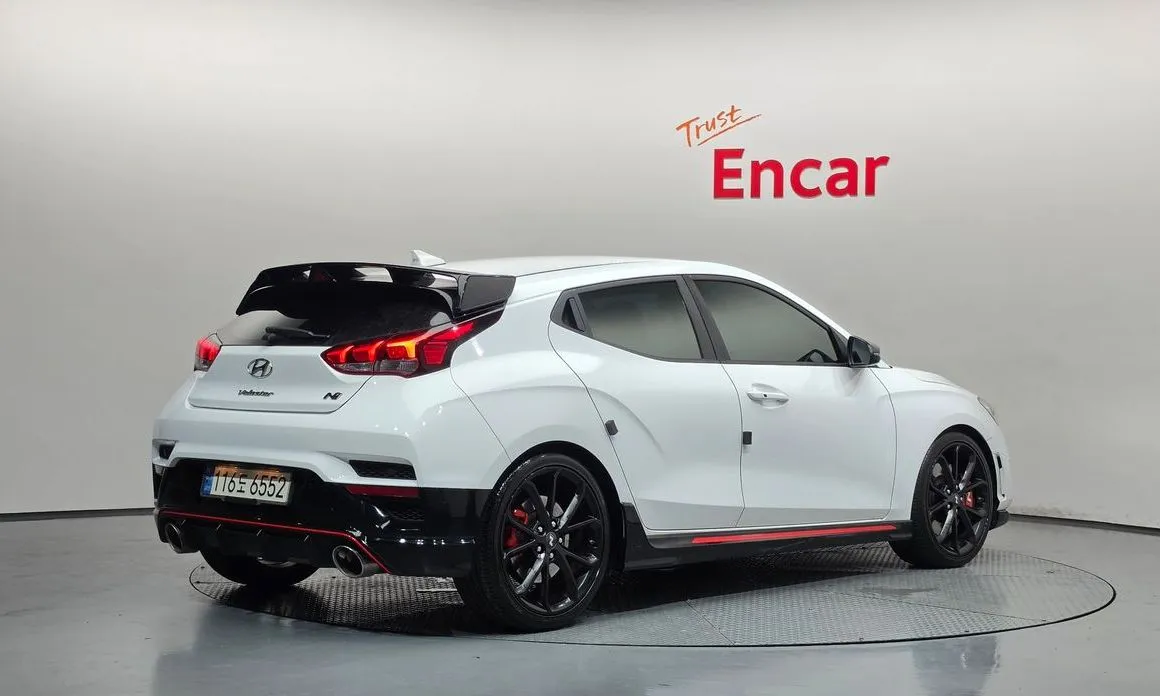 Hyundai Veloster — фото 4