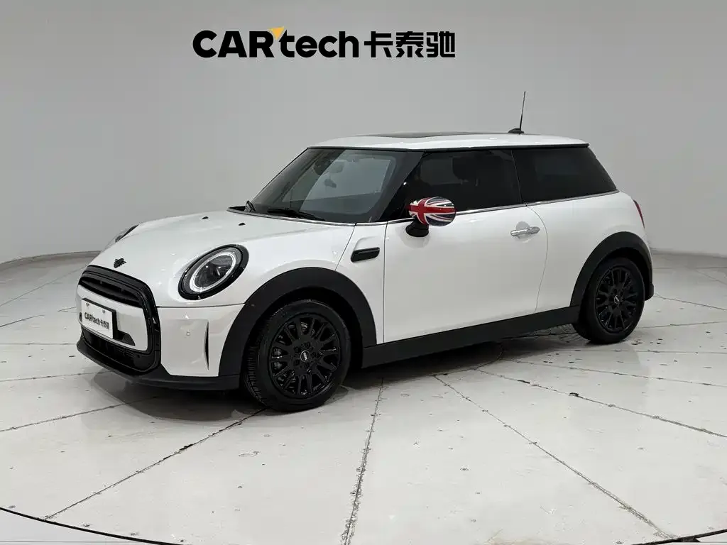 MINI Cooper (3-door) — фото 1