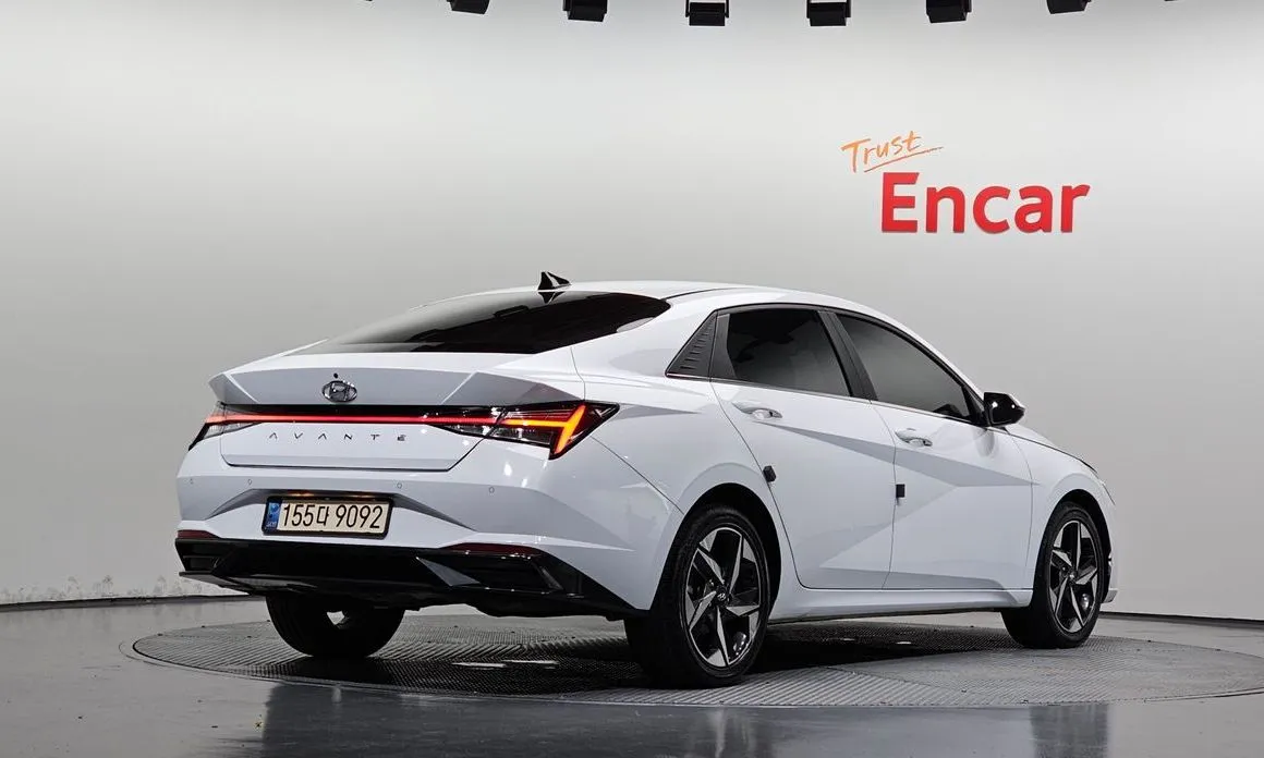 Hyundai AVANTE — фото 3