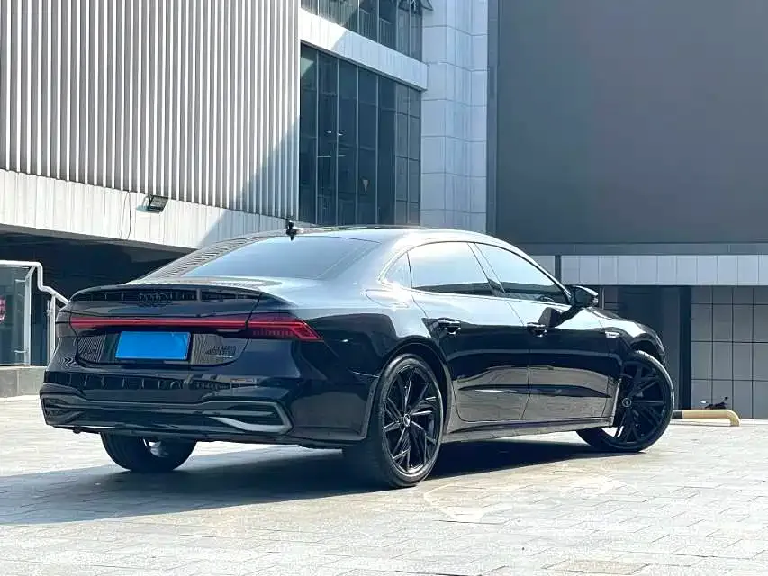 Audi A7L — фото 6