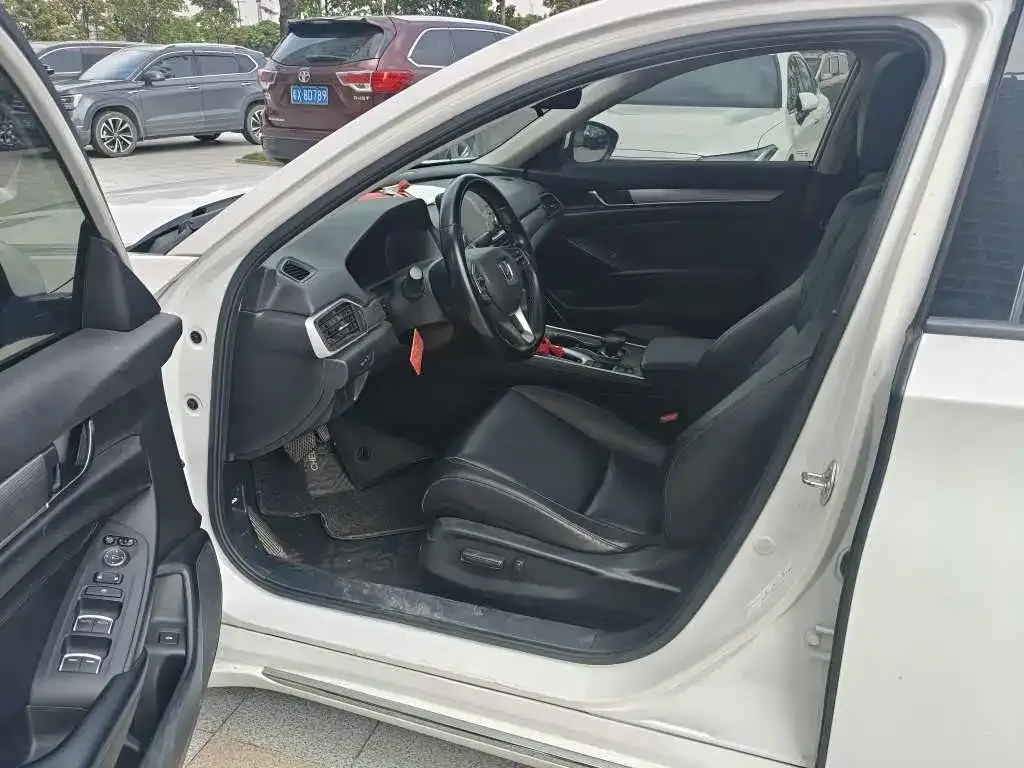 Honda Accord — фото 3