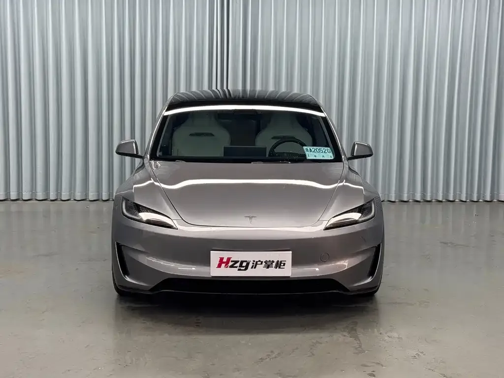 Tesla Model 3 — фото 2