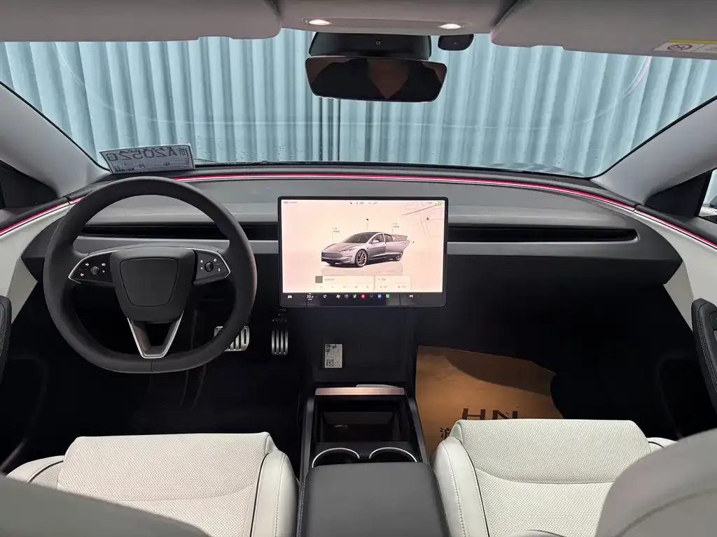 Tesla Model 3 — фото 6