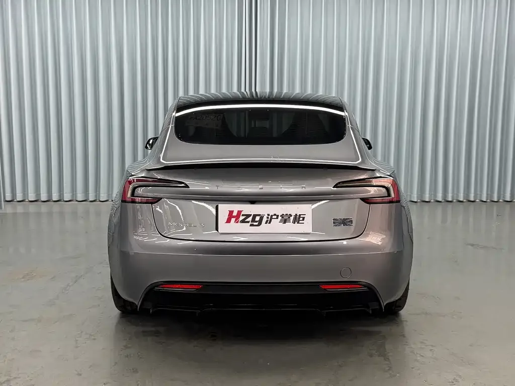 Tesla Model 3 — фото 3